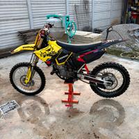Suzuki rm 125 2t 2006