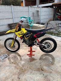 Suzuki rm 125 2t 2006