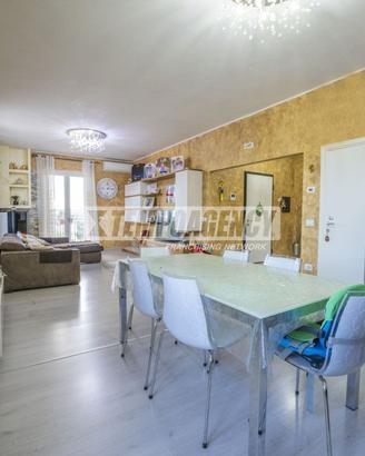 Ampio appartamento di 136 mq ristrutturato, classe