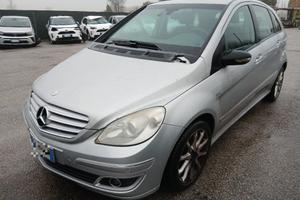 MERCEDES-BENZ B 180 CDI