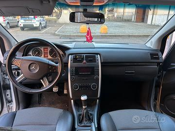 Mercedes 200  classe B