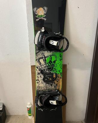 Snowboard Salomon completa di attacchi
