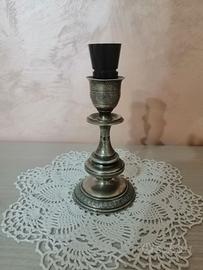 Antico candelabro in argento marchiato 800