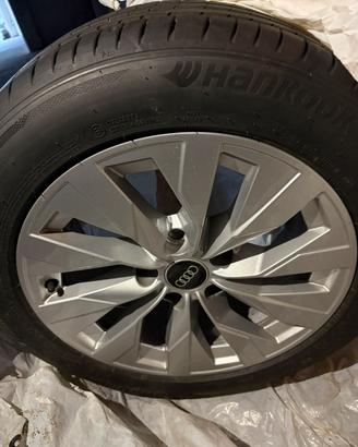 Gomme e cerchi orginali audi