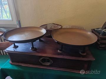 bilancia completa con piatti e pesi orig.in ottone