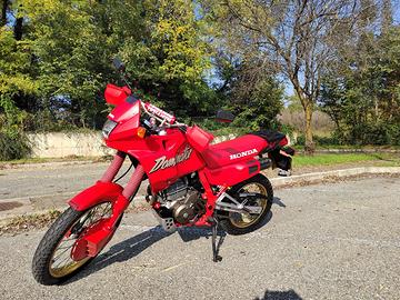 Honda Dominator 1989 Prima serie