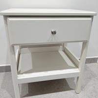 comodino/ tavolino bianco 