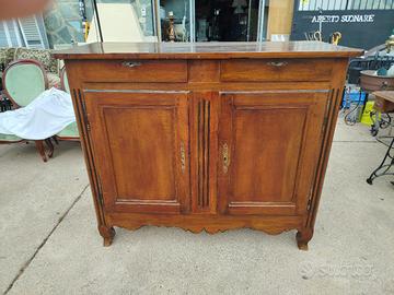 Credenza Provenzale in legno di noce massello 