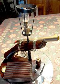 lampada da tavolo in legno di aldo tura pistola