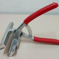 Pinza tenditela per montare tele su telai di legno