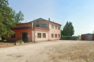 Immobile di 195 m² a Roccabianca