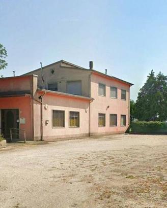Immobile di 195 m² a Roccabianca