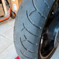 Gomme anteriore e posteriore Metzeler Roadtec Z6