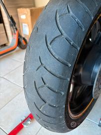 Gomme anteriore e posteriore Metzeler Roadtec Z6