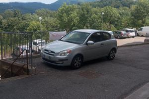 Hiunday Accent 3 porte 1500€ con passaggio