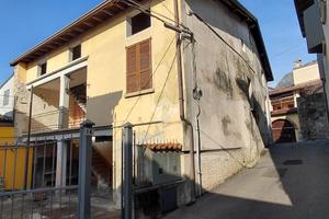 CASA DI CORTE A MARONE