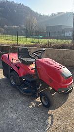 Trattorino tagliaerba