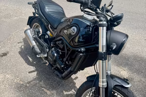 Benelli Leoncino 500, Aprile 23