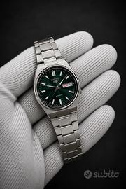 Vintage Seiko 5 Sport Green Dial 7009 Day Date