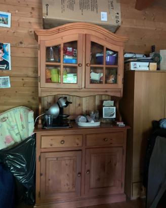 Credenza con vetrinetta