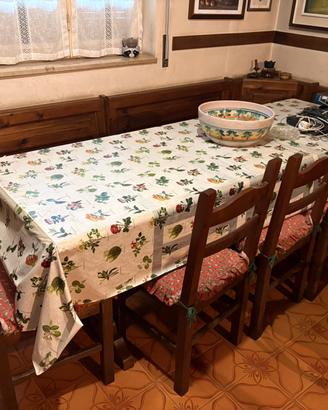 Sala da pranzo rustica in legno massello