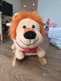 Leone a Dondolo in Peluche