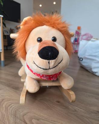 Leone a Dondolo in Peluche