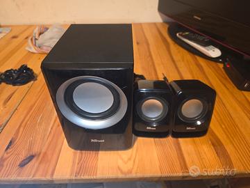 sistema audio per pc trust ben tenuto. funzionante