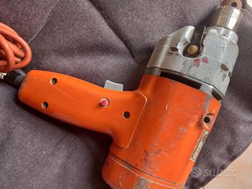 Trapano Black&Decker con seghetto