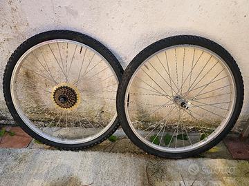coppia ruote 24"
