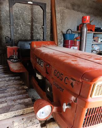 Trattore Fiat 605