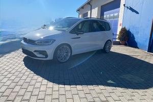Volkswagen Touran R -Line 1.8 BENZINA