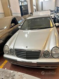 Ricambi mercedes C220 CDI 2001