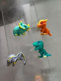 Kinder sorprese dinosauri