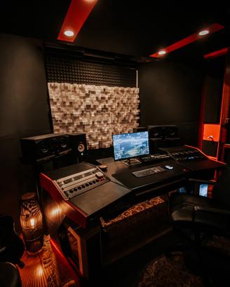 STUDIO DI PRODUZIONE MUSICALE PROFESSIONALE