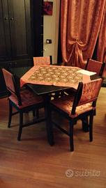 tavolo legno nero quadrato con 4 sedie 