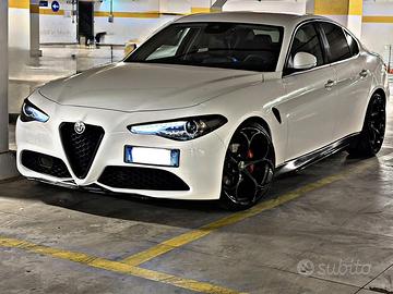 Alfa giulia q2 launch editions 180 cv manuale
