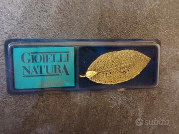 Lotto 23 ciondoli vintage Foglie bagnate d'Oro 24K