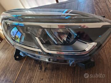 Faro anteriore destro full led originale Renault