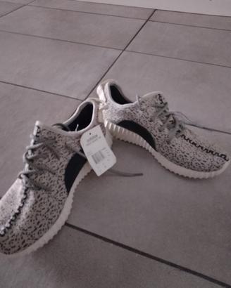 scarpe da ginnastica