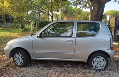 Vettura Fiat 600 , 2007. 92000 km