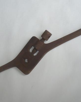 Giramaschi vintage , vecchio attrezzo da officina