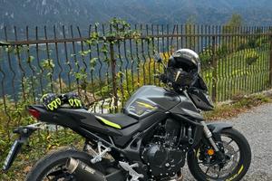 Honda Hornet 750 (2023)Accessoriata(scarico+sellla