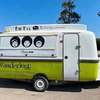 Foodtruck Vintage Lander 401 B