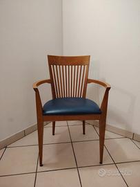 Sedia con braccioli