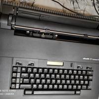 Macchina da scrivere olivetti compact 60