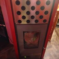 stufa a pellet molto potente 16 kw