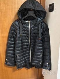 Piumino/Giacca Leggera di Satinette con Cappuccio