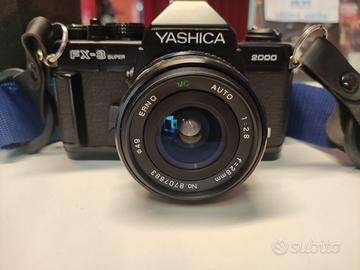 Macchina fotografica Yashica FX-3 Super 2000