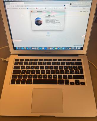 Macbook Air 13” early 2014 4gb ram intel i5